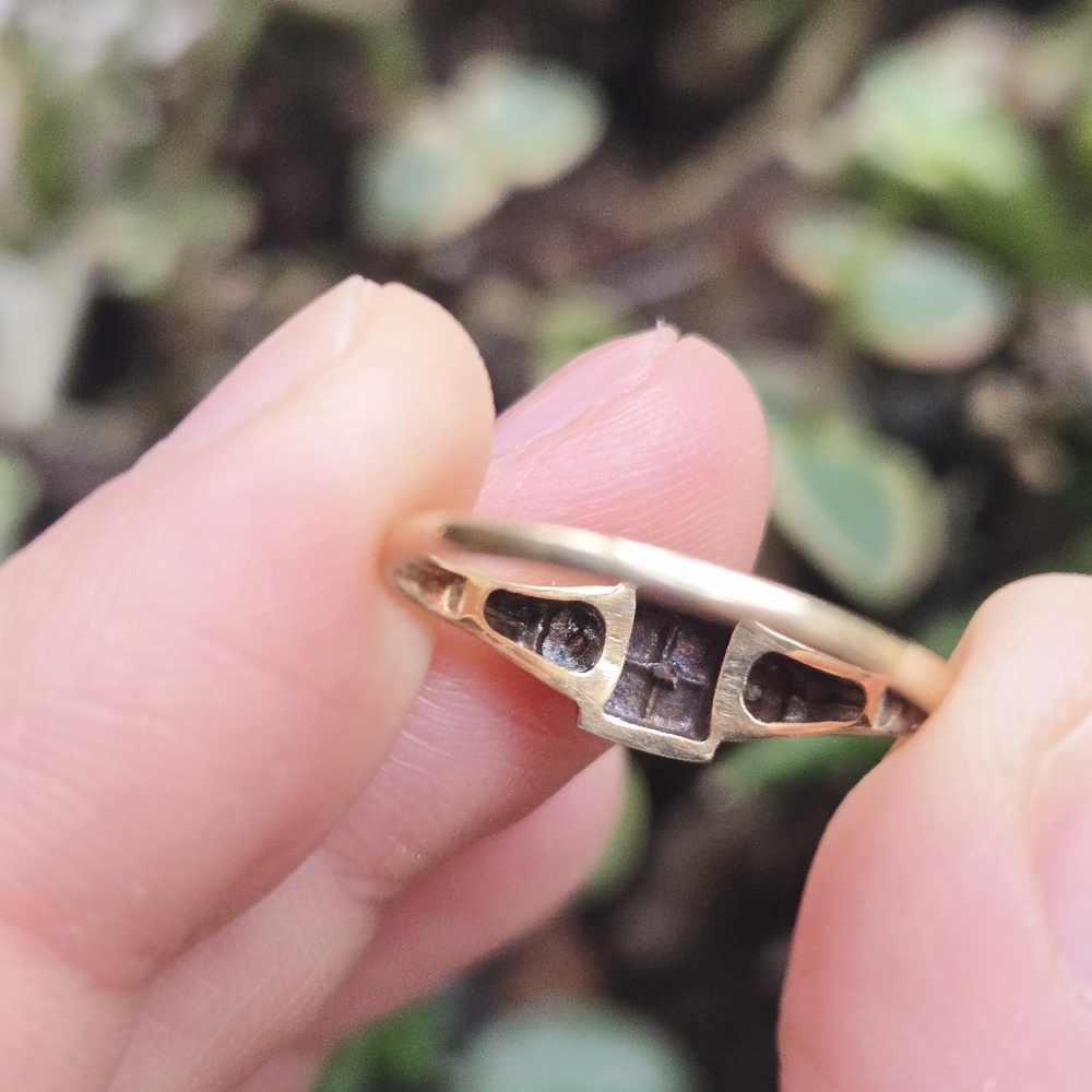 Vintage 10K Art Deco Diamond Engagement Ring, size 6.5 - Picture 14 of 16